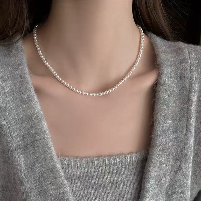 Layered pearl necklace – the perfect accessory for evening gowns at banquets, parties and formal dinners.