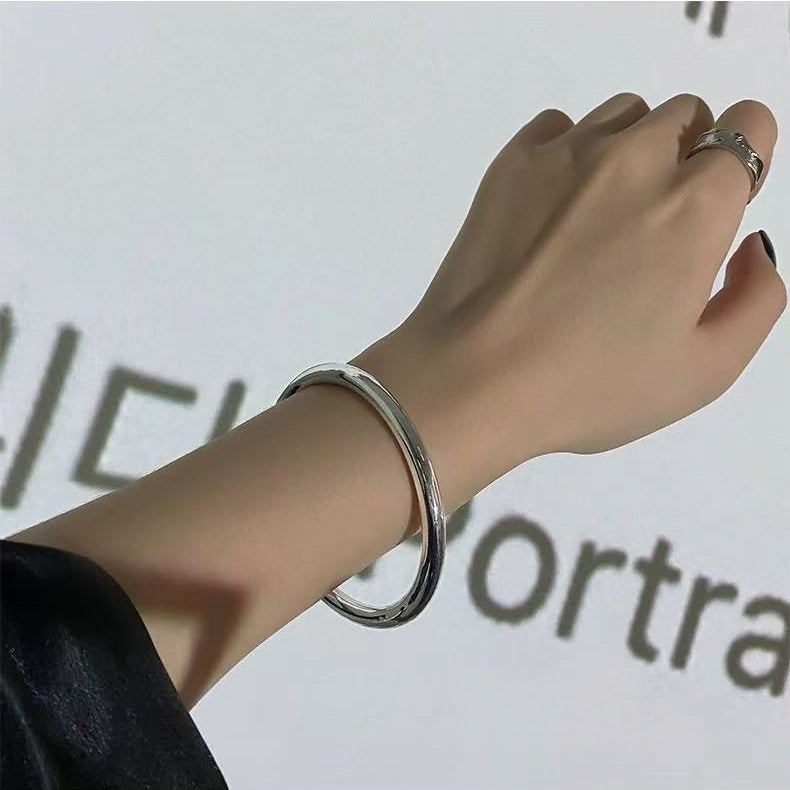 Minimal Polished Titanium Steel Bangle | Anti-Fade Cold Luxury Essential