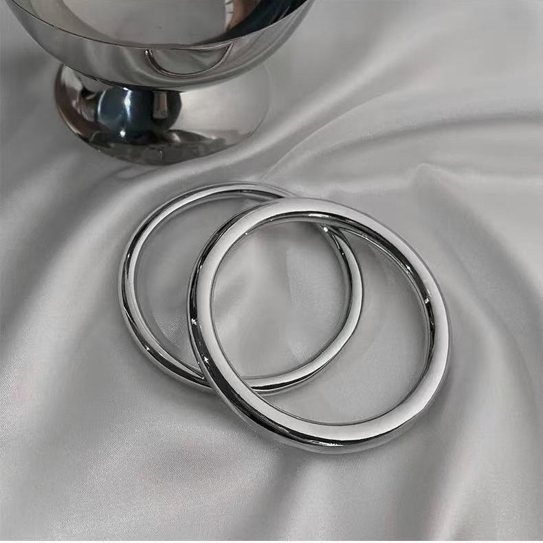 Minimal Polished Titanium Steel Bangle | Anti-Fade Cold Luxury Essential