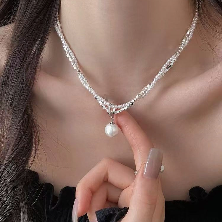 Irregular Twisted Chain Pearl Pendant Necklace | Elegant Minimal Luxury Jewelry