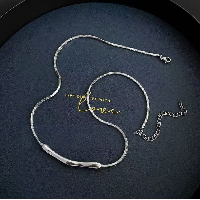 Plated Real White Gold Irregular Crinkle Necklace | Minimal Quiet Luxury Jewelry
