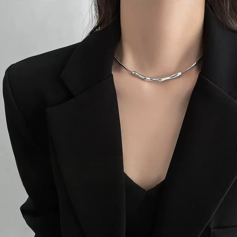 Plated Real White Gold Irregular Crinkle Necklace | Minimal Quiet Luxury Jewelry