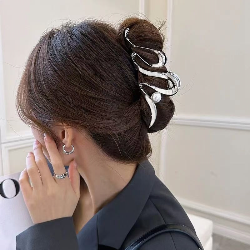 Designer Wavy Pearl Hair Claw Clip | Large Capacity Luxury Hair Accessory