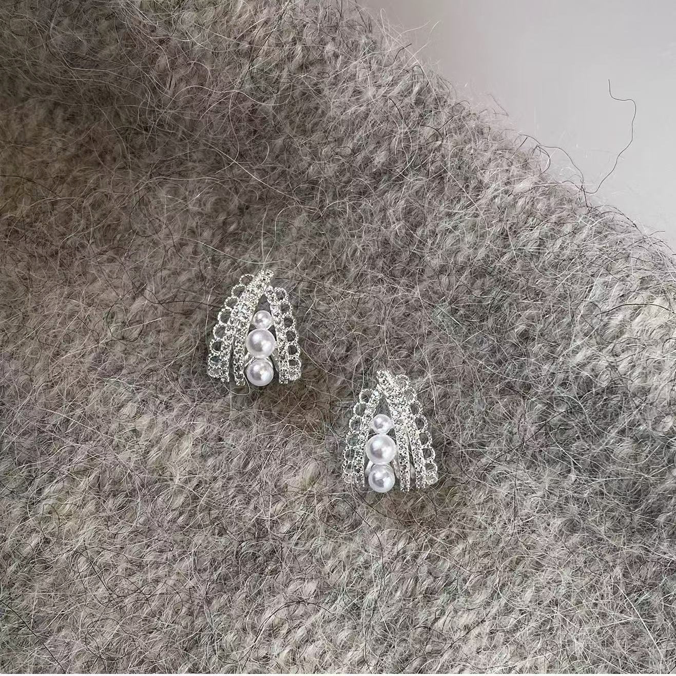 Vintage Lace Pearl Hoop Earrings | Elegant Luxury Pearl Jewelry