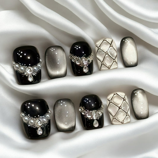 【STARRY BLACK CATEYE LATTICE】Luxury Diamonds Sparkle Princess Nails needlepoint  Handmade Press on Nail Nail Art