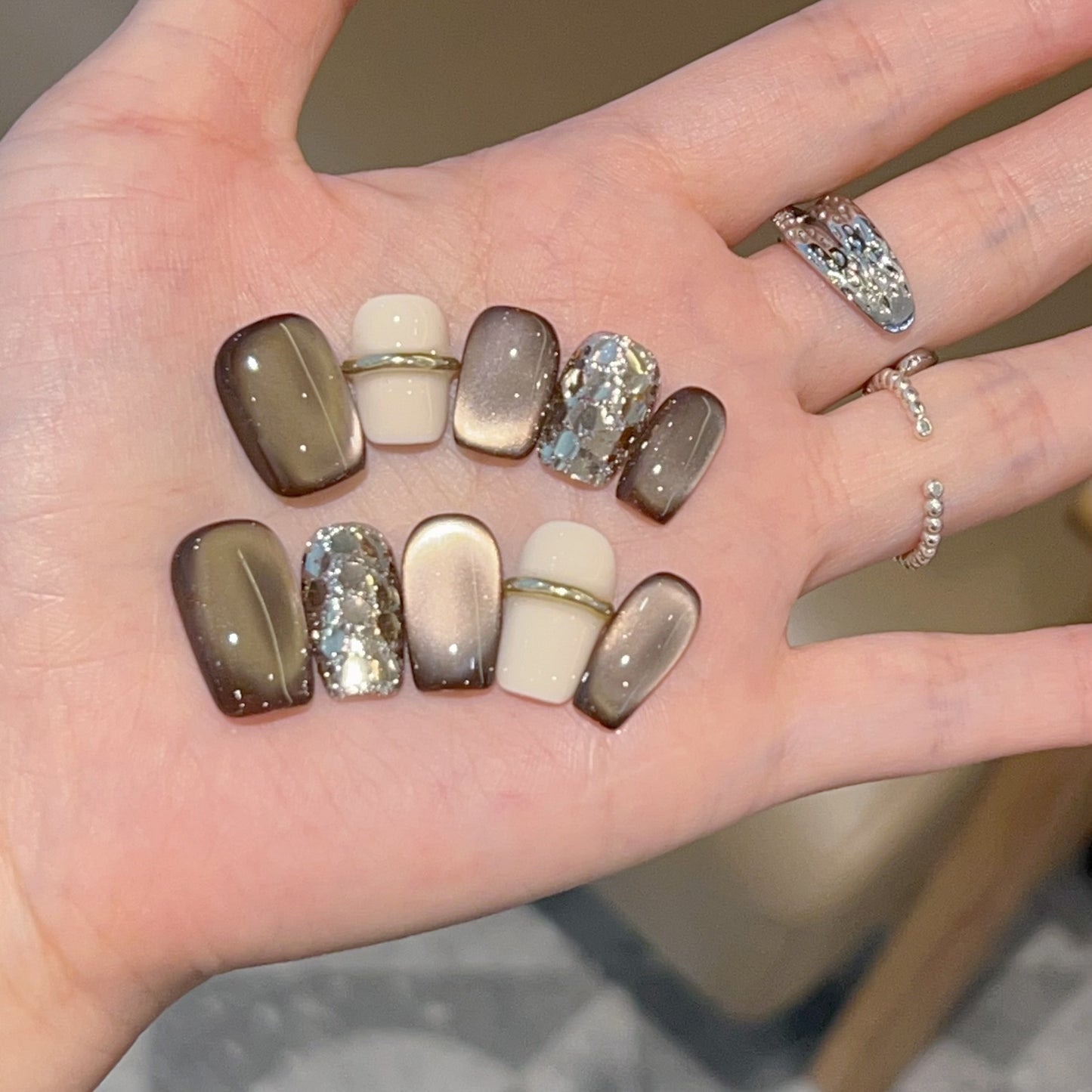 【Luxe Brown Cat-Eye】Luxury Diamonds Sparkle Princess Nails needlepoint  Handmade Press on Nails Nail Art cat eye Stunning