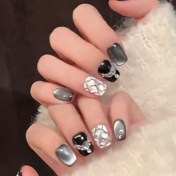 【STARRY BLACK CATEYE LATTICE】Luxury Diamonds Sparkle Princess Nails needlepoint  Handmade Press on Nail Nail Art