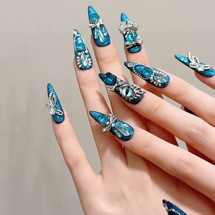 【DEMON EYE ENCRUSTED DIAMOND】Luxury Diamond Sparkle Princess Nails needlepoint  Handmade Press on Nails Nail Art