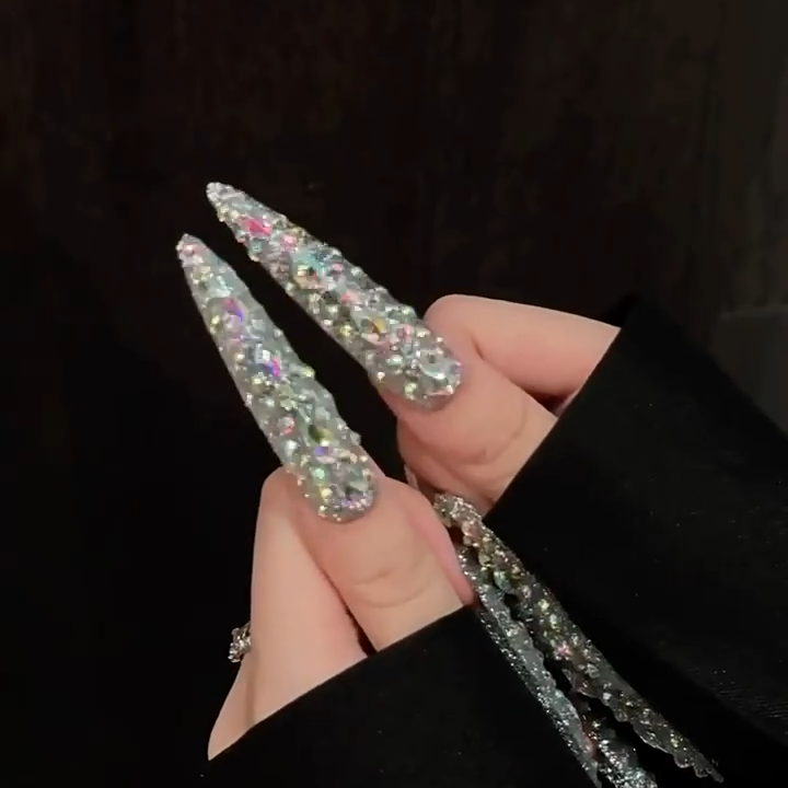 【DIAMOND BOMB】Luxury Diamonds Sparkle Princess Nails needlepoint  Handmade Press on Nails Nail Art