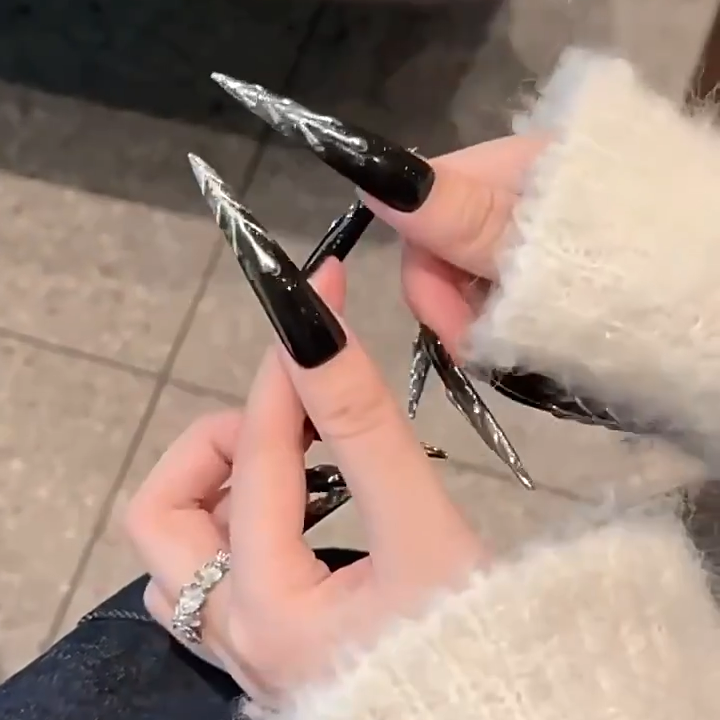 【Dark Silver Tree Gothic】Luxury Diamonds Sparkle Princess Nails needlepoint  Handmade Press on Nails Nail Art