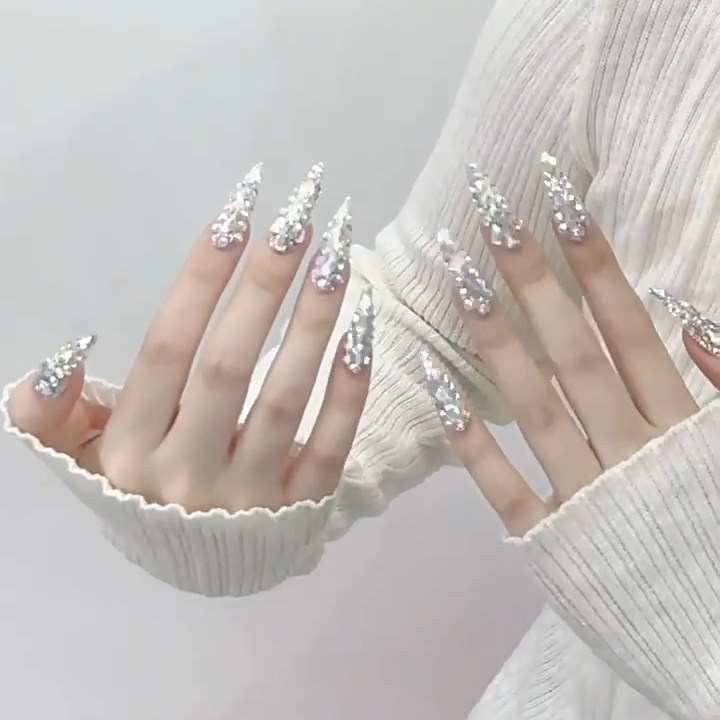 "Shimmer & Strength" Press-On Nails – For the Caregiver‘s Hands