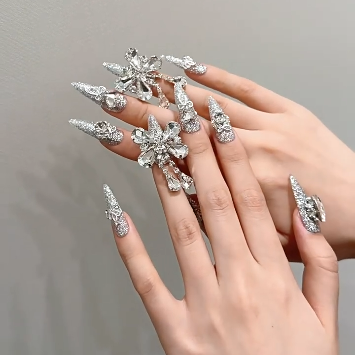 【FULLY ENCRUSTED DIAMOND】Luxury Diamonds Sparkle Princess Nails needlepoint  Handmade Press on Nails Nail Art